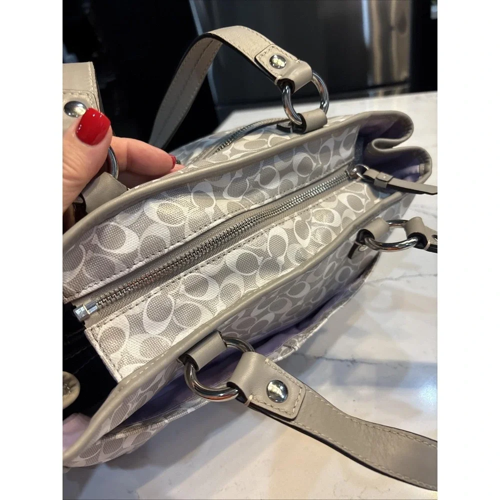 COACH Chelsea Signature Bias Tote Bag Handbag Gray White Coated Canvas